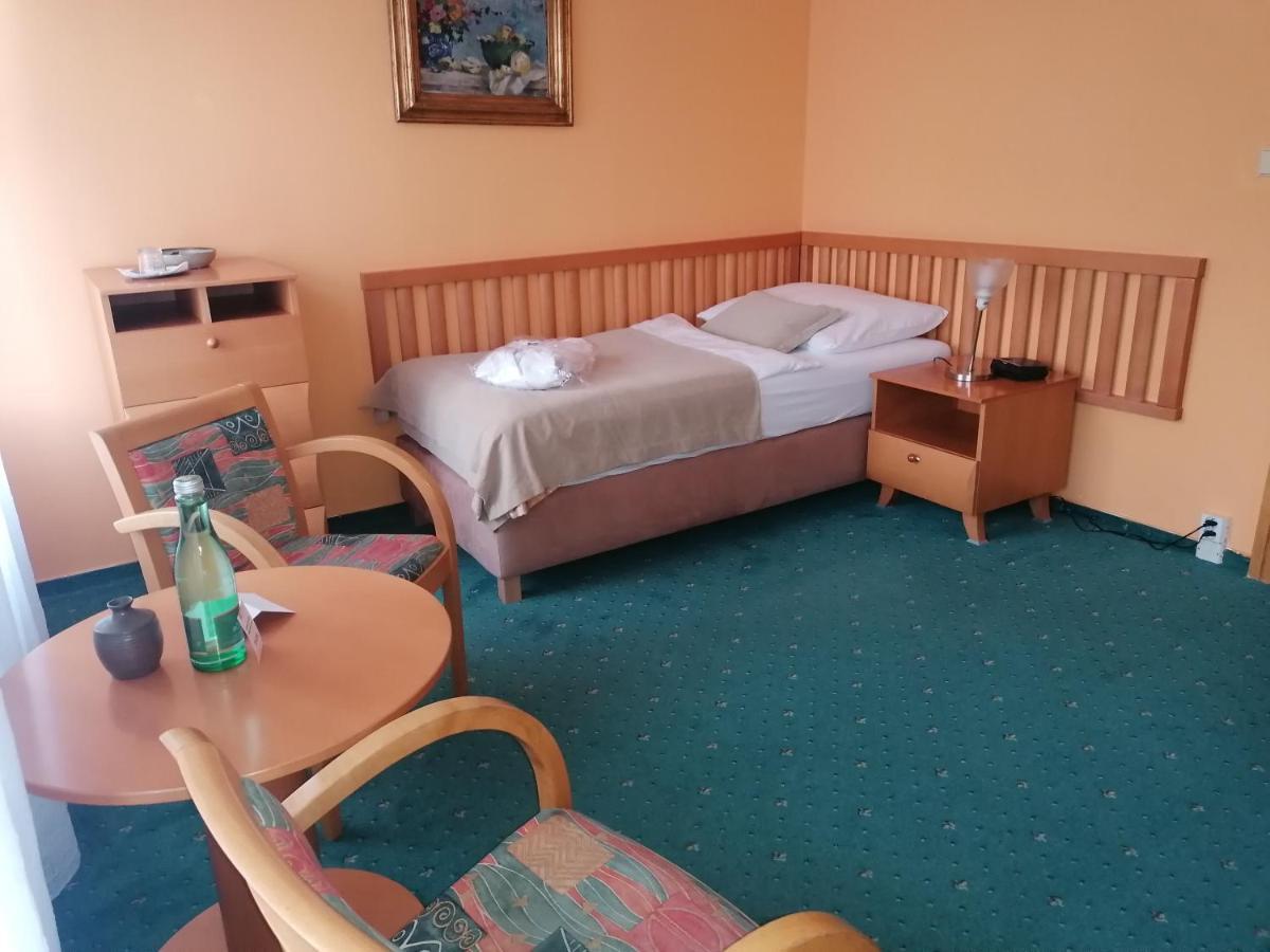 Monti Spa Frantiskovy Lazne Exterior photo
